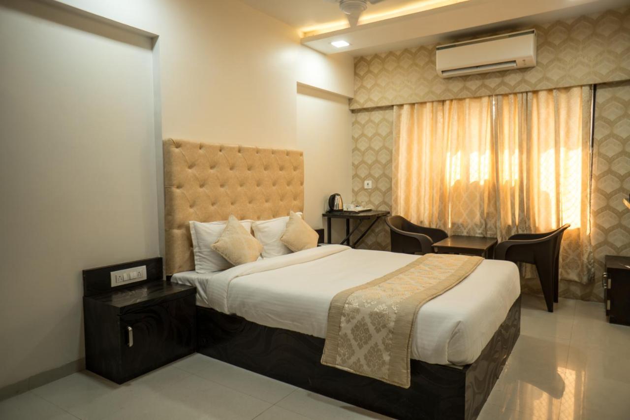 Hotel Dhavalgiri Thane Exterior photo
